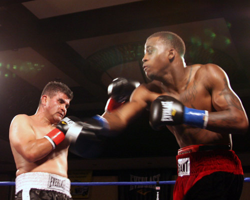 Efrain Esquivias Captures NABF Super Bantamweight Crown - Pound4Pound ...